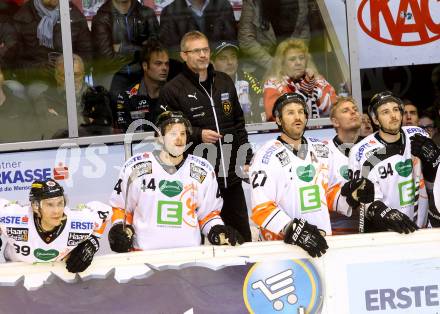 EBEL. Eishockey Bundesliga. KAC gegen 	Moser Medical Graz 99ers. Trainer Ivo Jan (Graz). Klagenfurt, am 17.11.2015.
Foto: Kuess

---
pressefotos, pressefotografie, kuess, qs, qspictures, sport, bild, bilder, bilddatenbank