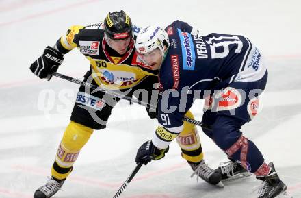 EBEL. Eishockey Bundesliga. EC VSV gegen UPC Vienna Capitals. Miha Verlic,  (VSV), Mario Fischer (Caps). Villach, am 17.11.2015.
Foto: Kuess 


---
pressefotos, pressefotografie, kuess, qs, qspictures, sport, bild, bilder, bilddatenbank