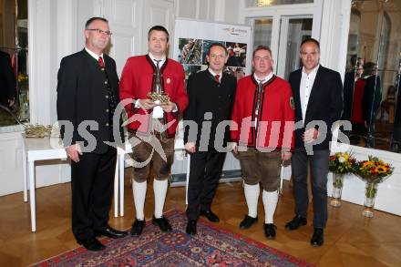 Verleihung des Kaerntner Loewen an Blasmusikvereine. Klagenfurt, 19.11.2015.
Foto: Kuess
---
pressefotos, pressefotografie, kuess, qs, qspictures, sport, bild, bilder, bilddatenbank