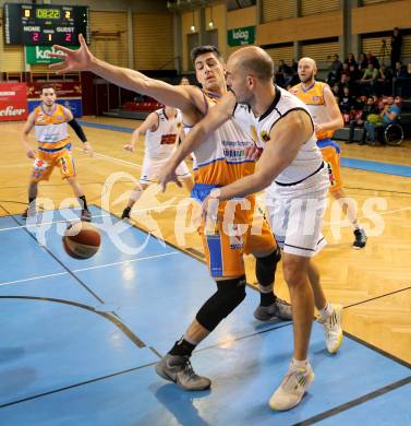 Basketball 2. Bundesliga 2015/16 Grunddurchgang 9.Runde.  Woerthersee Piraten gegen BBU Salzburg. Joachim Buggelsheim,  (Woerthersee Piraten), Jamie Kohn (BBU Salzburg). Klagenfurt, am 21.11.2015.
Foto: Kuess
---
pressefotos, pressefotografie, kuess, qs, qspictures, sport, bild, bilder, bilddatenbank