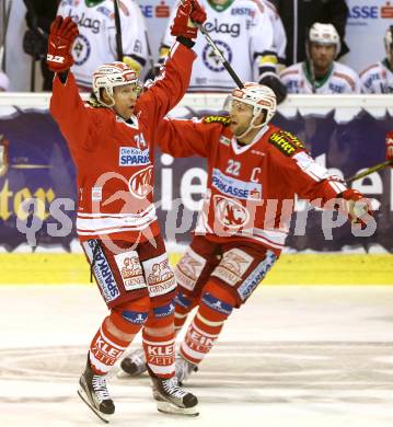 EBEL. Eishockey Bundesliga. KAC gegen 	VSV. Torjubel Jamie Lundmark, Thomas Poeck (KAC). Klagenfurt, am 22.11.2015.
Foto: Kuess

---
pressefotos, pressefotografie, kuess, qs, qspictures, sport, bild, bilder, bilddatenbank