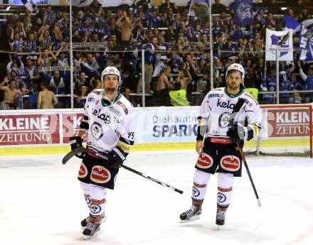 EBEL. Eishockey Bundesliga. KAC gegen 	VSV. Matt Kelly, Rick Schofield (VSV). Klagenfurt, am 22.11.2015.
Foto: Kuess

---
pressefotos, pressefotografie, kuess, qs, qspictures, sport, bild, bilder, bilddatenbank