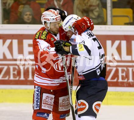 EBEL. Eishockey Bundesliga. KAC gegen 	VSV. Thomas Poeck, (KAC), Markus Schlacher (VSV). Klagenfurt, am 22.11.2015.
Foto: Kuess

---
pressefotos, pressefotografie, kuess, qs, qspictures, sport, bild, bilder, bilddatenbank