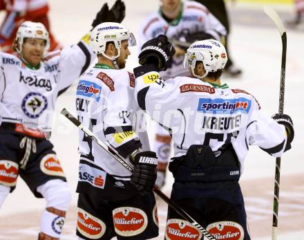 EBEL. Eishockey Bundesliga. KAC gegen 	VSV. Torjubel David Kreuter, Matt Kelly (VSV). Klagenfurt, am 22.11.2015.
Foto: Kuess

---
pressefotos, pressefotografie, kuess, qs, qspictures, sport, bild, bilder, bilddatenbank