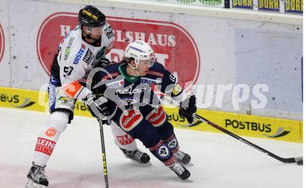 EBEL. Eishockey Bundesliga. EC VSV gegen Moser Medical Graz 99ers.  Brock McBride, (VSV), Sabahudin Kovacevic (Graz). Villach, am 24.11.2015.
Foto: Kuess 


---
pressefotos, pressefotografie, kuess, qs, qspictures, sport, bild, bilder, bilddatenbank