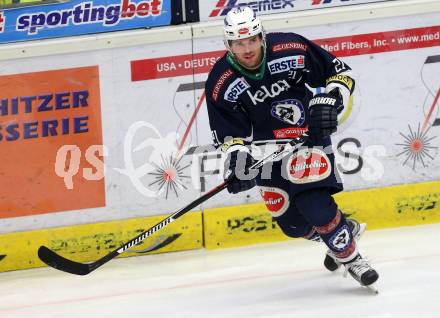 EBEL. Eishockey Bundesliga. EC VSV gegen Moser Medical Graz 99ers.  Benjamin Petrik (VSV). Villach, am 24.11.2015.
Foto: Kuess 


---
pressefotos, pressefotografie, kuess, qs, qspictures, sport, bild, bilder, bilddatenbank