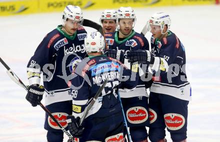 EBEL. Eishockey Bundesliga. EC VSV gegen Moser Medical Graz 99ers.  Torjubel Rick Schofield, Miha Verlic, Daniel Nageler, Valentin Leiler, Ryan McKiernan (VSV). Villach, am 24.11.2015.
Foto: Kuess 


---
pressefotos, pressefotografie, kuess, qs, qspictures, sport, bild, bilder, bilddatenbank