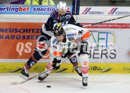 EBEL. Eishockey Bundesliga. EC VSV gegen Moser Medical Graz 99ers.  David Kreuter,  (VSV), Matthew Kyle Fornataro (Graz). Villach, am 24.11.2015.
Foto: Kuess 


---
pressefotos, pressefotografie, kuess, qs, qspictures, sport, bild, bilder, bilddatenbank