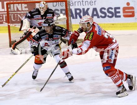 EBEL. Eishockey Bundesliga. KAC gegen 	HC Orli Znojmo. Jean Francois Jacques,  (KAC), David Bartos (Znojmo). Klagenfurt, am 24.11.2015.
Foto: Kuess

---
pressefotos, pressefotografie, kuess, qs, qspictures, sport, bild, bilder, bilddatenbank