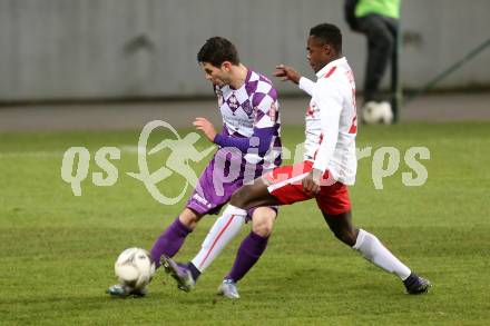 Fussball Sky go Erste Liga. SK Austria Klagenfurt gegen FC Liefering.  Mirnes Becirovic, (Klagenfurt),  Dimitri Joseph Oberlin (Liefering). Klagenfurt, am 27.11.2015.
Foto: Kuess
---
pressefotos, pressefotografie, kuess, qs, qspictures, sport, bild, bilder, bilddatenbank