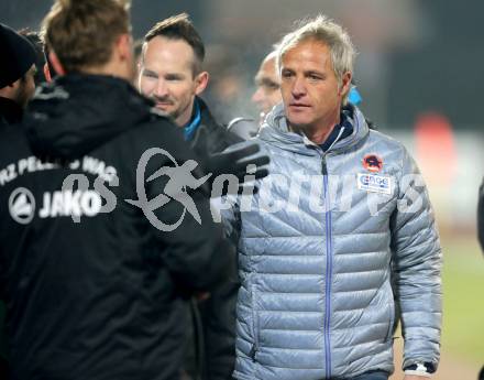 Fussball tipico Bundesliga. RZ Pellets WAC gegen FC Admira Wacker Moedling. Trainer Heimo Pfeifenberger (WAC). Wolfsberg, am 7.11.2015.
Foto: Kuess
---
pressefotos, pressefotografie, kuess, qs, qspictures, sport, bild, bilder, bilddatenbank