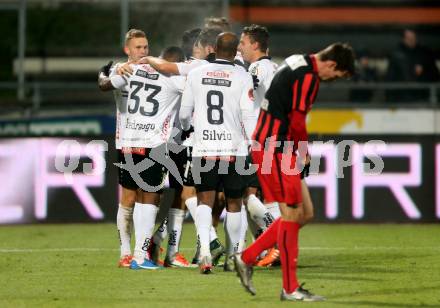 Fussball tipico Bundesliga. RZ Pellets WAC gegen FC Admira Wacker Moedling. Torjubel  (WAC). Wolfsberg, am 7.11.2015.
Foto: Kuess
---
pressefotos, pressefotografie, kuess, qs, qspictures, sport, bild, bilder, bilddatenbank