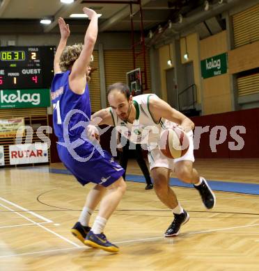 Basketball 2. Bundesliga 2015/16 Grunddurchgang 10.Runde. KOS Celovec gegen Timberwolves. Strazar Jakob (KOS), Claudio Vancura (Timberwolves). Klagenfurt, am 28.11.2015.
Foto: Kuess
---
pressefotos, pressefotografie, kuess, qs, qspictures, sport, bild, bilder, bilddatenbank