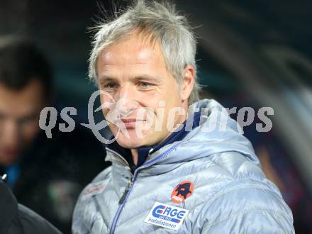 Fussball Bundesliga. RZ Pellets WAC gegen FC Admira Wacker Moedling. Trainer Heimo Pfeifenberger (WAC). Wolfsberg, am 28.11.2015.
Foto: Kuess
---
pressefotos, pressefotografie, kuess, qs, qspictures, sport, bild, bilder, bilddatenbank