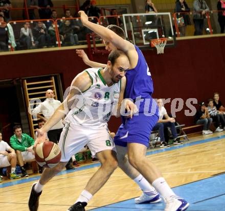 Basketball 2. Bundesliga 2015/16 Grunddurchgang 10.Runde. KOS Celovec gegen Timberwolves.  Strazar Jakob (KOS), Poljak Renato (Timberwolves). Klagenfurt, am 28.11.2015.
Foto: Kuess
---
pressefotos, pressefotografie, kuess, qs, qspictures, sport, bild, bilder, bilddatenbank