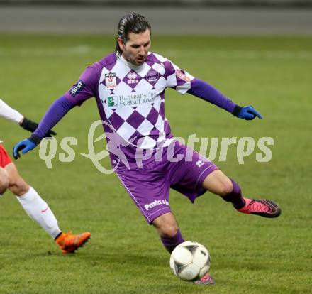 Fussball Sky go Erste Liga. SK Austria Klagenfurt gegen FC Liefering.  Sandro Zakany (Klagenfurt). Klagenfurt, am 27.11.2015.
Foto: Kuess
---
pressefotos, pressefotografie, kuess, qs, qspictures, sport, bild, bilder, bilddatenbank