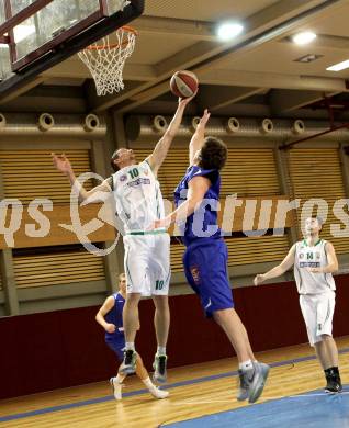 Basketball 2. Bundesliga 2015/16 Grunddurchgang 10.Runde. KOS Celovec gegen Timberwolves. Grega Mali (KOS), Philipp DÂ´Angelo (Timberwolves). Klagenfurt, am 28.11.2015.
Foto: Kuess
---
pressefotos, pressefotografie, kuess, qs, qspictures, sport, bild, bilder, bilddatenbank