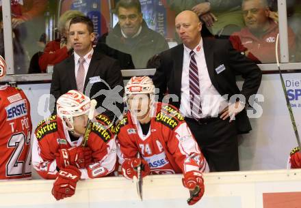 EBEL. Eishockey Bundesliga. KAC gegen 	EC Red Bull Salzburg. Co-Trainer Kirk Furey, Trainer Doug Mason (KAC). Klagenfurt, am 29.11.2015.
Foto: Kuess

---
pressefotos, pressefotografie, kuess, qs, qspictures, sport, bild, bilder, bilddatenbank