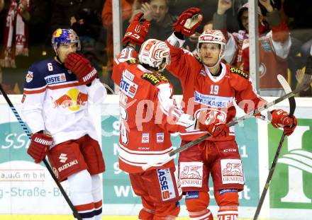 EBEL. Eishockey Bundesliga. KAC gegen 	EC Red Bull Salzburg. Torjubel Stefan Geier, Patrick Harand (KAC). Klagenfurt, am 29.11.2015.
Foto: Kuess

---
pressefotos, pressefotografie, kuess, qs, qspictures, sport, bild, bilder, bilddatenbank