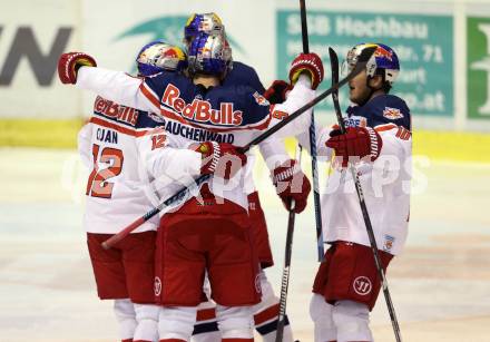 EBEL. Eishockey Bundesliga. KAC gegen 	EC Red Bull Salzburg. Torjubel Alexander Rauchenwald, Alexander Cijan, Brian Connelly (Salzburg). Klagenfurt, am 29.11.2015.
Foto: Kuess

---
pressefotos, pressefotografie, kuess, qs, qspictures, sport, bild, bilder, bilddatenbank