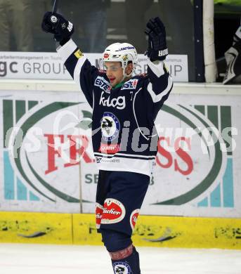 EBEL. Eishockey Bundesliga. EC VSV gegen HDD TELEMACH Olimpija Ljubljana.  Torjubel Florian Muehlstein (VSV). Villach, am 4.12.2015.
Foto: Kuess 


---
pressefotos, pressefotografie, kuess, qs, qspictures, sport, bild, bilder, bilddatenbank