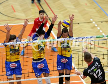 Volleyball. CEV Cup. Aich/Dob gegen AS Cannes (FRA).  Mlynarcik Peter, Pavlovic Uros, Pusnik Nejc (Aich/Dob). Bleiburg, 2.12.2015.
Foto: Kuess
---
pressefotos, pressefotografie, kuess, qs, qspictures, sport, bild, bilder, bilddatenbank