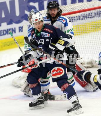 EBEL. Eishockey Bundesliga. EC VSV gegen HDD TELEMACH Olimpija Ljubljana. Daniel Nageler, (VSV), David Planko (Laibach). Villach, am 4.12.2015.
Foto: Kuess 


---
pressefotos, pressefotografie, kuess, qs, qspictures, sport, bild, bilder, bilddatenbank