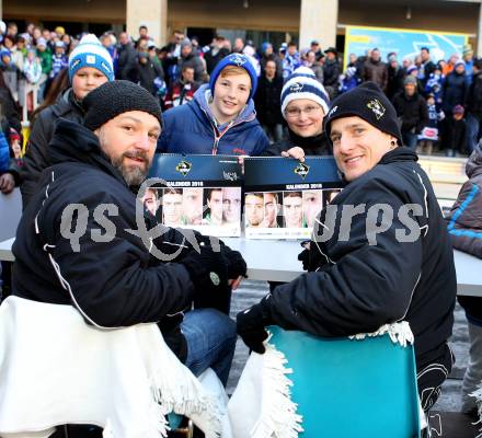 EBEL. Eishockey Bundesliga. VSV Kalenderpraesentation.  Gerhard Unterluggauer, Daniel Nageler. Villach, am 5.12.2015.
Foto: Kuess
---
pressefotos, pressefotografie, kuess, qs, qspictures, sport, bild, bilder, bilddatenbank