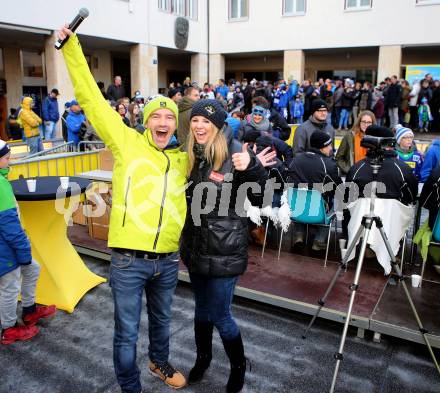 EBEL. Eishockey Bundesliga. VSV Kalenderpraesentation.  Joschi Peharz, Sandra Krainer. Villach, am 5.12.2015.
Foto: Kuess
---
pressefotos, pressefotografie, kuess, qs, qspictures, sport, bild, bilder, bilddatenbank