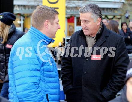 EBEL. Eishockey Bundesliga. VSV Kalenderpraesentation.  Buergermeister Guenther Albel, Giuseppe Mion. Villach, am 5.12.2015.
Foto: Kuess
---
pressefotos, pressefotografie, kuess, qs, qspictures, sport, bild, bilder, bilddatenbank