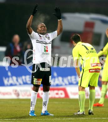 Fussball tipico Bundesliga. RZ Pellets WAC gegen FK Austria Wien. Issiaka Ouedraogo (WAC). Wolfsberg, am 5.12.2015.
Foto: Kuess
---
pressefotos, pressefotografie, kuess, qs, qspictures, sport, bild, bilder, bilddatenbank