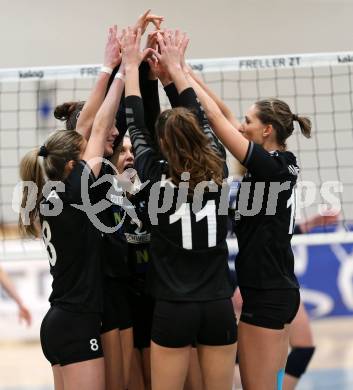 Frauen Volleyball Bundesliga. ATSC Wildcats Klagenfurt gegen Post SV Wien. Jubel Post. Klagenfurt, am 8.12.2015.
Foto: Kuess
---
pressefotos, pressefotografie, kuess, qs, qspictures, sport, bild, bilder, bilddatenbank