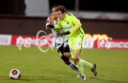 Fussball tipico Bundesliga. RZ Pellets WAC gegen FK Austria Wien.Stephan Palla,  (WAC), Fabian Koch (Wien). Wolfsberg, am 5.12.2015.
Foto: Kuess
---
pressefotos, pressefotografie, kuess, qs, qspictures, sport, bild, bilder, bilddatenbank