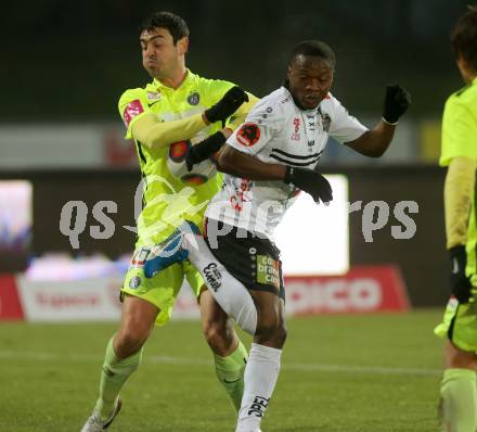 Fussball tipico Bundesliga. RZ Pellets WAC gegen FK Austria Wien. Issiaka Ouedraogo (WAC), Vanche Shikov (Wien). Wolfsberg, am 5.12.2015.
Foto: Kuess
---
pressefotos, pressefotografie, kuess, qs, qspictures, sport, bild, bilder, bilddatenbank