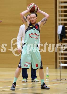 Basketball OEBV Cup. Raiders Villach gegen Mistelbach Mustangs. Nino Gross (Villach). Villach, am 8.12.2015.
Foto: Kuess
---
pressefotos, pressefotografie, kuess, qs, qspictures, sport, bild, bilder, bilddatenbank