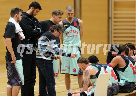 Basketball OEBV Cup. Raiders Villach gegen Mistelbach Mustangs. Trainer Miran Cilensek (Villach). Villach, am 8.12.2015.
Foto: Kuess
---
pressefotos, pressefotografie, kuess, qs, qspictures, sport, bild, bilder, bilddatenbank