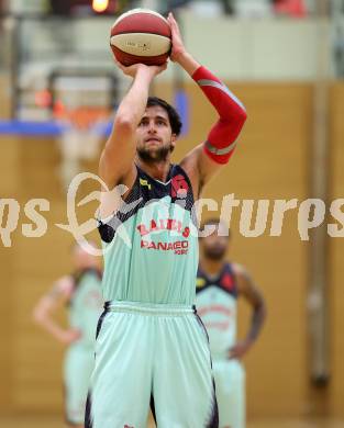 Basketball OEBV Cup. Raiders Villach gegen Mistelbach Mustangs. Marko Kolaric  (Villach). Villach, am 8.12.2015.
Foto: Kuess
---
pressefotos, pressefotografie, kuess, qs, qspictures, sport, bild, bilder, bilddatenbank