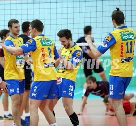 Volleyball Bundesliga. VBK Woerthersee Loewen Klagenfurt gegen SK Posojilnica Aich/Dob. Jubel (Aich/Dob). Klagenfurt, am 12.12.2015.
Foto: Kuess
---
pressefotos, pressefotografie, kuess, qs, qspictures, sport, bild, bilder, bilddatenbank