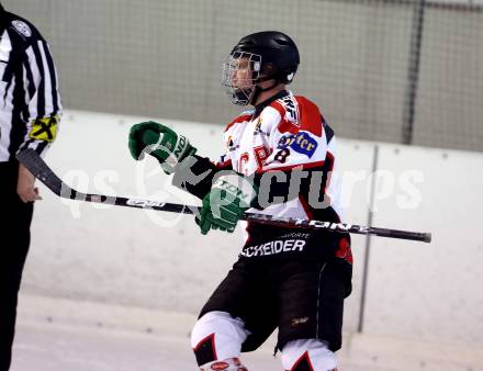 Eishockey Kaerntner Liga Division 2 Ost. HCP Pubersdorf gegen WSG Wietersdorf. Torjubel Hannes Kirchbaumer (Pubersdorf). Voelkermarkt, am 12.12.2015.
Foto: Kuess
---
pressefotos, pressefotografie, kuess, qs, qspictures, sport, bild, bilder, bilddatenbank