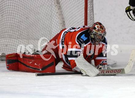 Eishockey Kaerntner Liga Division 2 Ost. HCP Pubersdorf gegen WSG Wietersdorf.  Alfred Kogler (Wietersdorf). Voelkermarkt, am 12.12.2015.
Foto: Kuess
---
pressefotos, pressefotografie, kuess, qs, qspictures, sport, bild, bilder, bilddatenbank