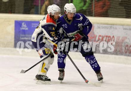 Eishockey Kaerntner Landesklasse Ost. KHC Kappler Club gegen Friesacher AC II. Klaus Hermann Goltschnig,  (Kappel), Arno Groll (Friesach). Althofen, am 12.12.2015.
Foto: Kuess
---
pressefotos, pressefotografie, kuess, qs, qspictures, sport, bild, bilder, bilddatenbank