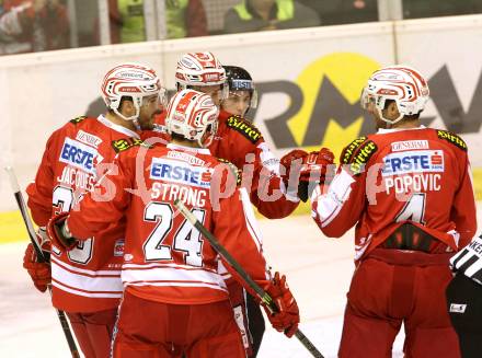 EBEL. Eishockey Bundesliga. KAC gegen 	UPC Vienna Capitals. Torjubel (KAC). Klagenfurt, am 13.12.2015.
Foto: Kuess

---
pressefotos, pressefotografie, kuess, qs, qspictures, sport, bild, bilder, bilddatenbank