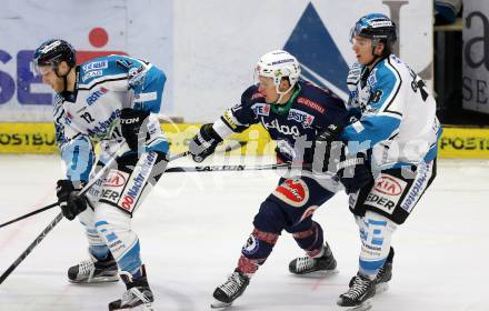 EBEL. Eishockey Bundesliga. EC VSV gegen EHC Liwest Black Wings Linz. Nico Brunner, (VSV), Kevin Moderer, Marius Goehringer  (Linz). Villach, am 13.12.2015.
Foto: Kuess 


---
pressefotos, pressefotografie, kuess, qs, qspictures, sport, bild, bilder, bilddatenbank