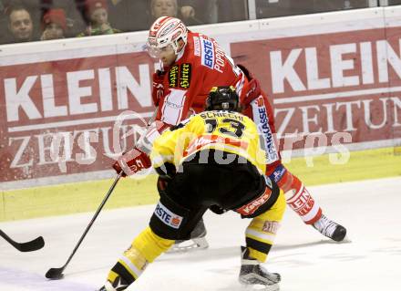 EBEL. Eishockey Bundesliga. KAC gegen 	UPC Vienna Capitals. Mark Popovic,  (KAC), Michael Schiechl (Caps). Klagenfurt, am 13.12.2015.
Foto: Kuess

---
pressefotos, pressefotografie, kuess, qs, qspictures, sport, bild, bilder, bilddatenbank