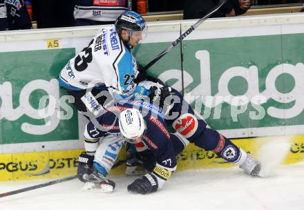 EBEL. Eishockey Bundesliga. EC VSV gegen EHC Liwest Black Wings Linz. Florian Muehlstein, (VSV),  Fabio Hofer (Linz). Villach, am 13.12.2015.
Foto: Kuess 


---
pressefotos, pressefotografie, kuess, qs, qspictures, sport, bild, bilder, bilddatenbank