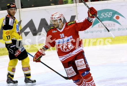 EBEL. Eishockey Bundesliga. KAC gegen 	UPC Vienna Capitals. torjubel Jean Francois Jacques, (KAC). Klagenfurt, am 13.12.2015.
Foto: Kuess

---
pressefotos, pressefotografie, kuess, qs, qspictures, sport, bild, bilder, bilddatenbank