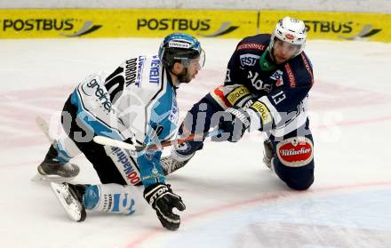 EBEL. Eishockey Bundesliga. EC VSV gegen EHC Liwest Black Wings Linz. Ziga Pance, (VSV), Marc Andre Dorion (Linz). Villach, am 13.12.2015.
Foto: Kuess 


---
pressefotos, pressefotografie, kuess, qs, qspictures, sport, bild, bilder, bilddatenbank