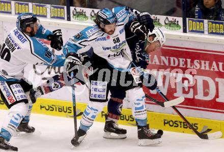 EBEL. Eishockey Bundesliga. EC VSV gegen EHC Liwest Black Wings Linz. Brock McBride, (VSV), Sebastien Piche, Marc Andre Dorion (Linz). Villach, am 13.12.2015.
Foto: Kuess 


---
pressefotos, pressefotografie, kuess, qs, qspictures, sport, bild, bilder, bilddatenbank