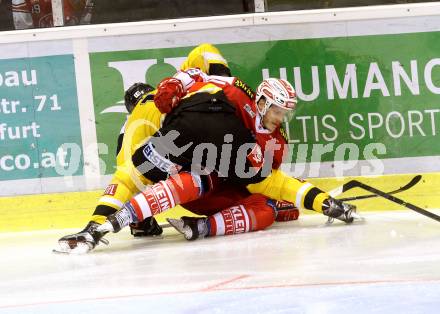 EBEL. Eishockey Bundesliga. KAC gegen 	UPC Vienna Capitals. Stefan Geier,  (KAC), Patrick Peter (Caps). Klagenfurt, am 13.12.2015.
Foto: Kuess

---
pressefotos, pressefotografie, kuess, qs, qspictures, sport, bild, bilder, bilddatenbank