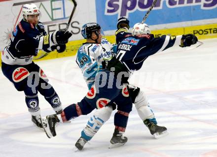 EBEL. Eishockey Bundesliga. EC VSV gegen EHC Liwest Black Wings Linz. Brock McBride, Ryan McKiernan,  (VSV), Robert Lukas (Linz). Villach, am 13.12.2015.
Foto: Kuess 


---
pressefotos, pressefotografie, kuess, qs, qspictures, sport, bild, bilder, bilddatenbank